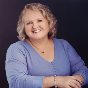 Meet your Posher, Lynnette